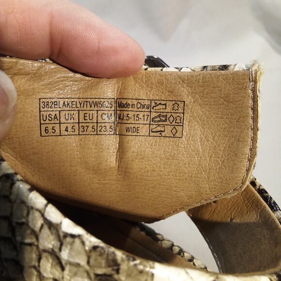 Nicole Miller Python Bag + Vionic Snakeskin Heels Set 6.5W - Picture 6 of 8